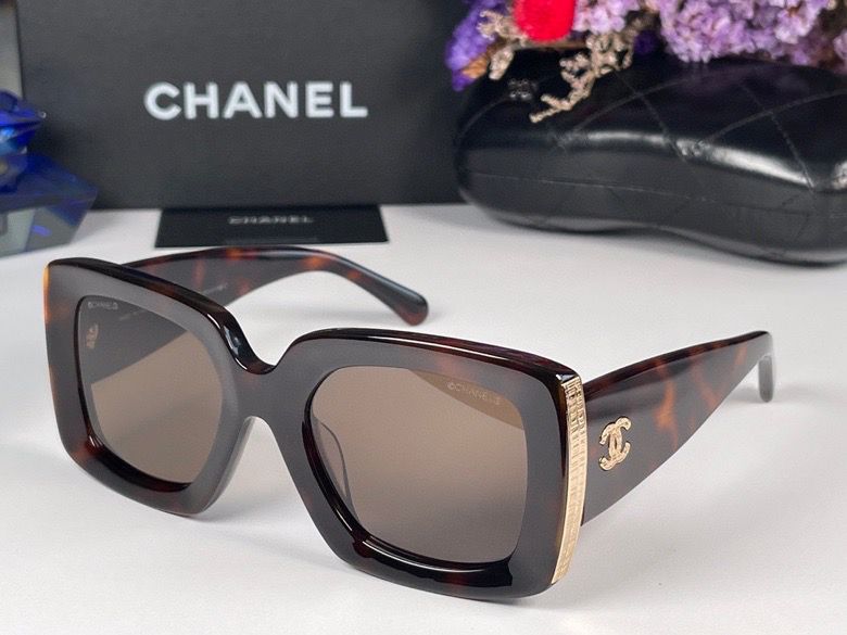 Chanel Sunglass AAA 010